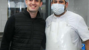 Moroni recorrió una fábrica de chocolates, alfajores y helados en Gerli