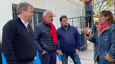 Cascallares recorrió obras realizadas en un jardín de infantes de Glew