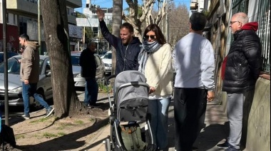 Otermín emitió su voto y destacó que hay “muy buena participación”
