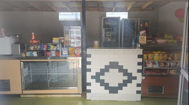 Abrió el primer "Inclukiosco" de Lanús, atendido por alumnos de escuelas especiales