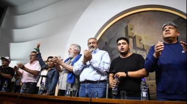 Las centrales obreras ya preparan la “unidad en acción” para enfrentar el “plan motosierra”