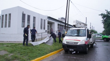 Gray recorrió espacios afectados por el temporal en Echeverría
