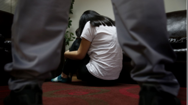 Lo acusaron de abusar de una nena de 11 años que iba a la escuela y se fugó