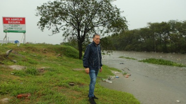 Gray recorrió márgenes del Río Matanza Riachuelo para evaluar el nivel del agua