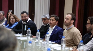 Kicillof suma tranquilidad: cerró la paritaria estatal con dos gremios