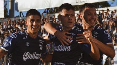 Quilmes ganó y sigue siendo líder en la Primera Nacional