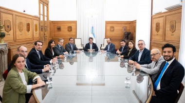 El Gobierno “tercerizó” la reforma laboral y respalda el proyecto del radicalismo