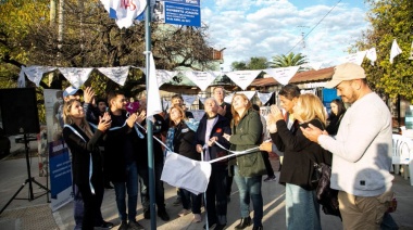 Con un emotivo acto, el Municipio puso en marcha el programa “Esquinas por la Memoria”