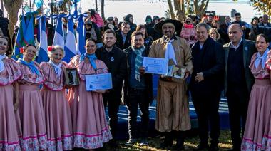 En Almirante Brown conmemoraron el 214 aniversario de la Revolución de Mayo
