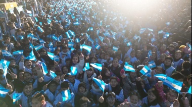 Cerca de 4 mil niños prometieron lealtad a la bandera