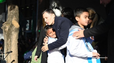 Cerca de 4 mil niños prometieron lealtad a la bandera