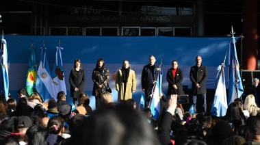 Cerca de 4 mil niños prometieron lealtad a la bandera