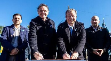 Katopodis celebró el 9 de Julio y firmó un acuerdo para terminar el paso bajo nivel de Longchamps