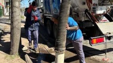 Profundizan los operativos de limpieza  y desobstrucción de sumideros