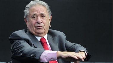 Duhalde: "No hay ninguna posibilidad de que este país salga adelante si nos seguimos peleando"