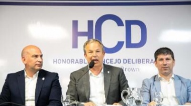 Realizan una sesión especial “en defensa de la Universidad Pública” en la UNAB