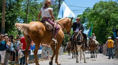 Una multitud disfrutó del desfile tradicionalista