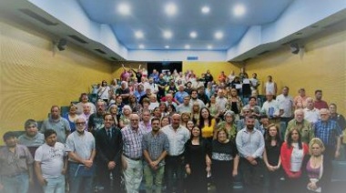 Entregan personerías jurídicas a instituciones del distrito