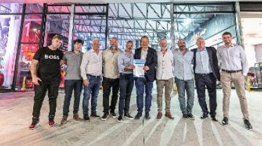Cascallares le entregó la habilitación municipal a un nuevo emprendimiento comercial