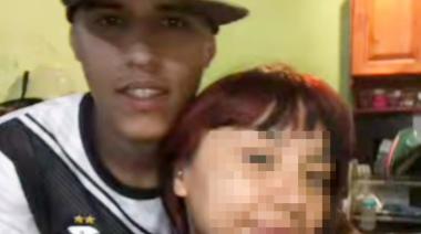 Lo acusó de un crimen, lo mató por la espalda y está prófugo hace más de un mes