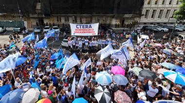 La CTERA rechazó el aumento salarial y prepara un Congreso Nacional Docente para el próximo jueves