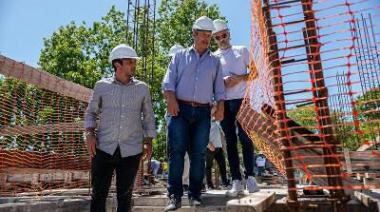 Cascallares recorrió las obras de un nuevo edificio de aulas