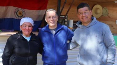 Gray dialogó con emprendedores locales