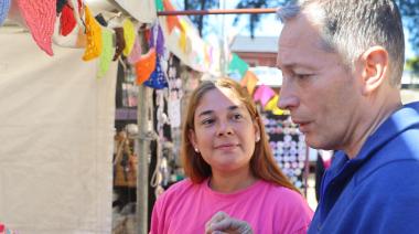 Gray dialogó con emprendedores locales