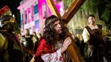 Viernes Santo: Vía crucis en los barrios y localidades del municipio