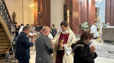Cascallares y Otermin participaron de una emotiva misa en memoria del Papa Francisco
