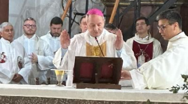Cascallares y Otermin participaron de una emotiva misa en memoria del Papa Francisco