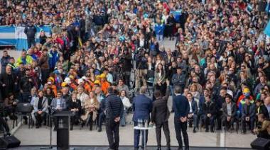 Cascallares agradeció a los 5 mil vecinos que participaron de la apertura del viaducto
