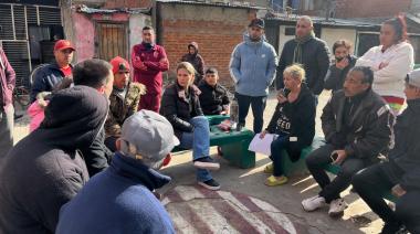 Nacho Moroni visitó Villa Porá y dialogó con los vecinos