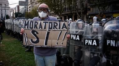 Jubilados: entre la esperanza del aumento y el fantasma del veto