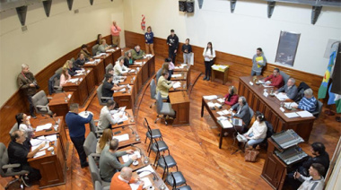 Repudio del oficialismo a la condena a CFK y a la entrega de viviendas de Bullrich