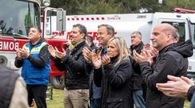 Los Bomberos Voluntarios recibieron una nueva autobomba