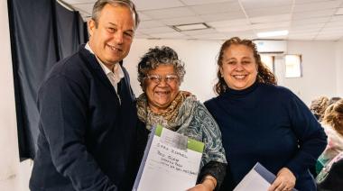 Cascallares reconoció a trabajadoras sociales por sus 25 años de compromiso comunitario