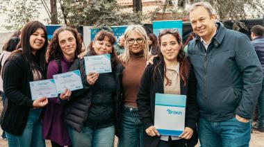 Cascallares y Eichel entregaron diplomas a casi 250 egresados de los cursos de capacitación en oficios