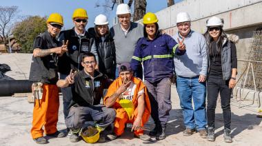 Cascallares recorrió la obra del Paso Bajo Nivel de Calzada y destacó que "mejorará la seguridad vial"