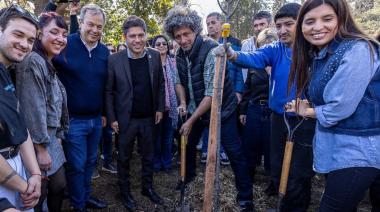 Kicillof, Cascallares y Paula Eichel recorrieron el nuevo Parque Público de la Quinta Rocca