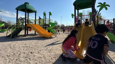 Cascallares inauguró la nueva plaza Libertad