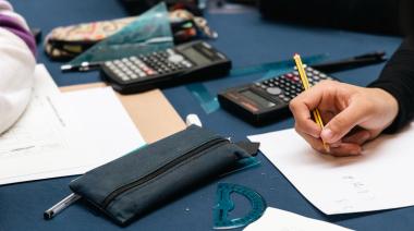 Alumnos de 15 escuelas secundarias de Almirante Brown participaron de las Olimpíadas de Matemáticas