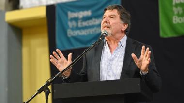 (E) Sileoni: "Hay un gobierno nacional desinteresado absolutamente por la educación"