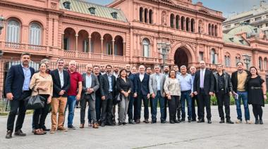 Pareja y Espert reunieron a la mesa política de la Libertad Avanza de la Provincia