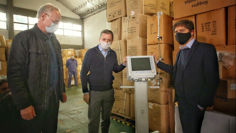 Gray recibió al gobernador Axel Kicillof en la entrega de siete nuevos respiradores