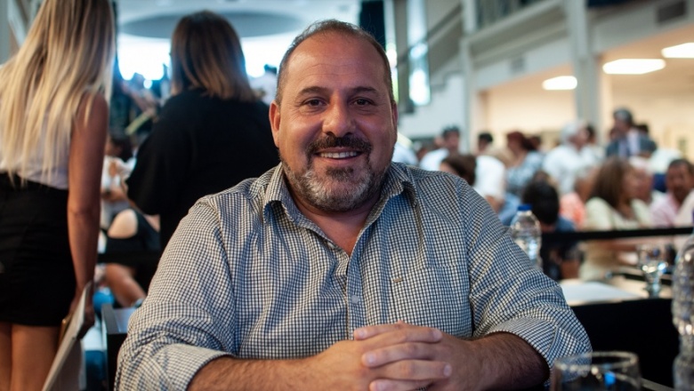 Calma para los comerciantes porque desde el oficialismo aseguran que "de a poco se van a ir abriendo bares y restoranes"