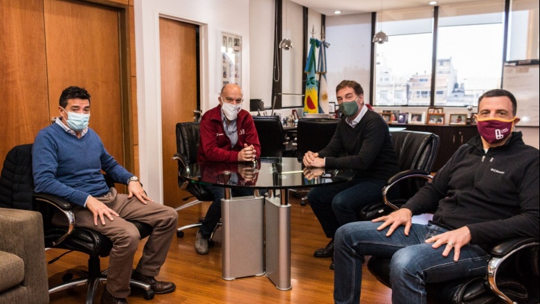 En su búsqueda por posicionarse en el territorio bonaerense, Santilli visitó nuevamente Lanús y analizó la pandemia