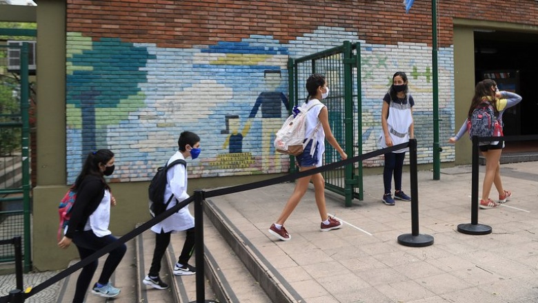 Oficialismo y oposición se cruzaron por la decisión de suspender las clases presenciales