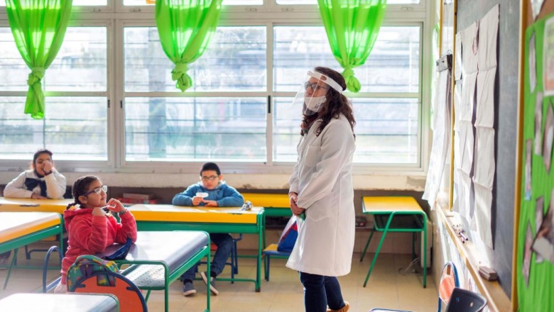 Crece la discusión entre gremios y funcionarios por la vuelta de clases presenciales