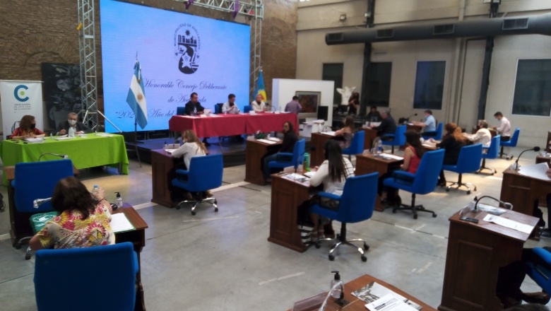 Con duras críticas de la oposición, el oficialismo aprobó el Presupuesto 2021